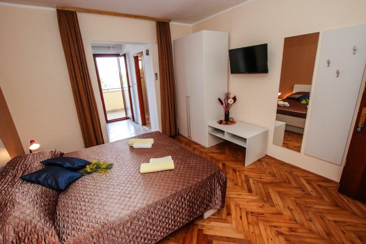Ritosa Apartment